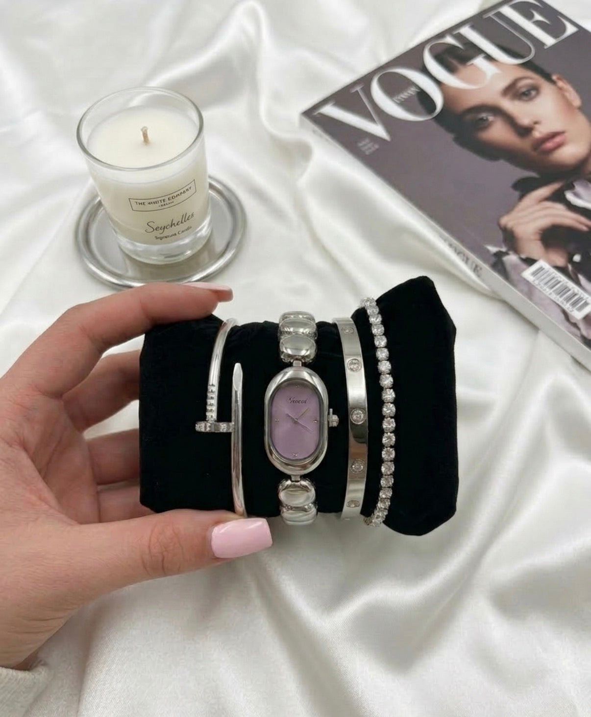 Scottie Pebbles wristwatch